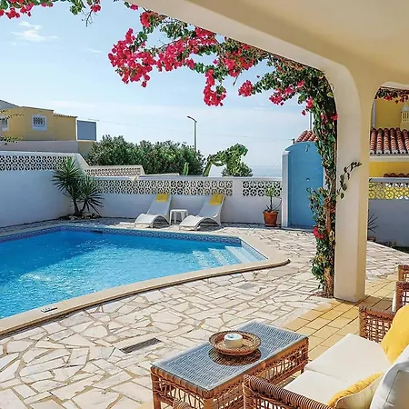 Carvoeiro Sleeps 6 Air Con Wifi